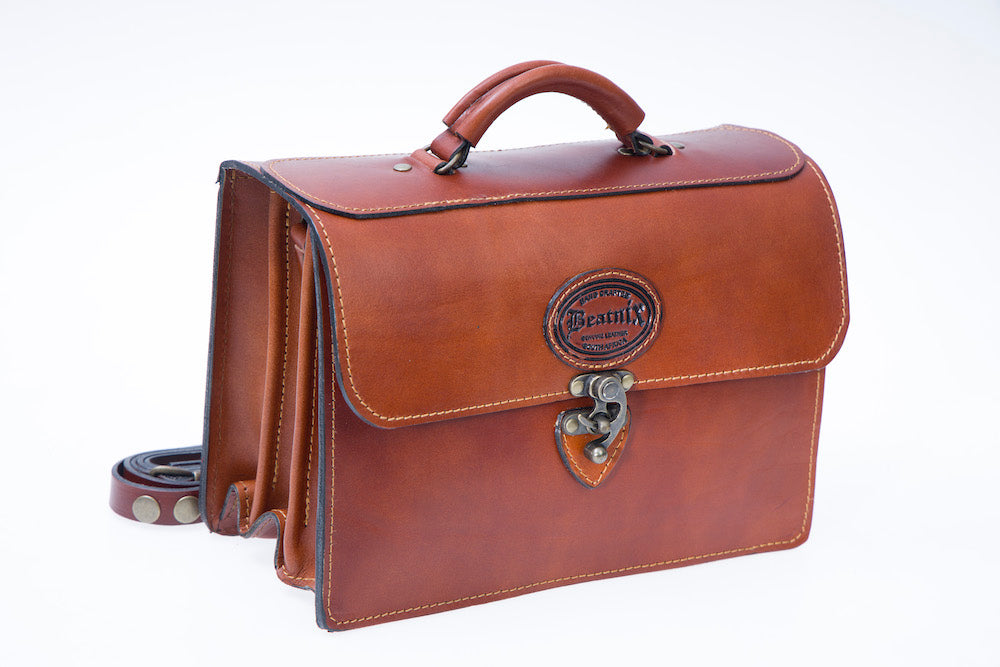 Alexa Handbag • Beatnix Leatherwork