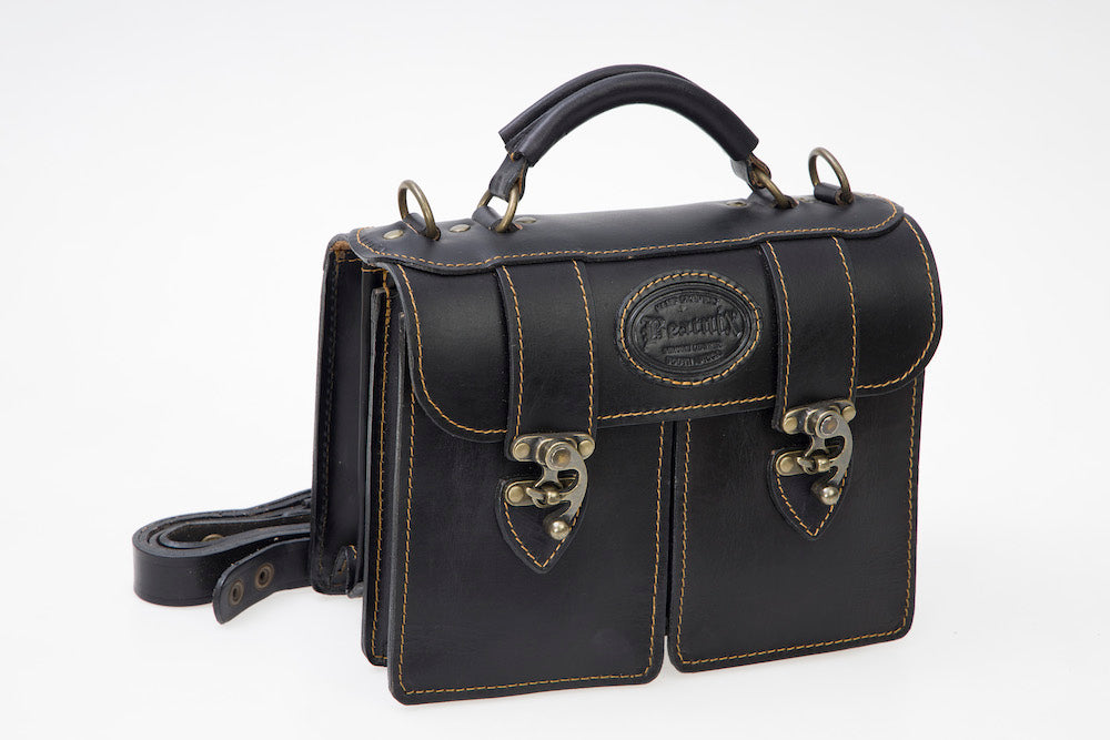 Classic leather handbag black