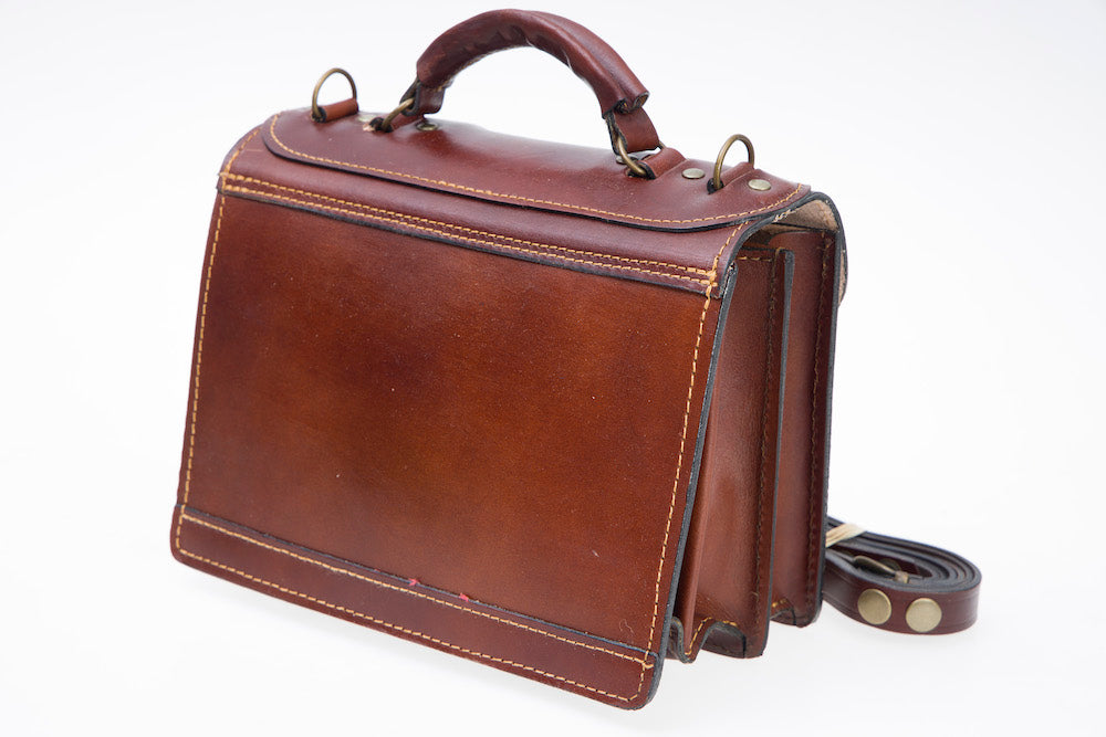 Classic leather handbag brown