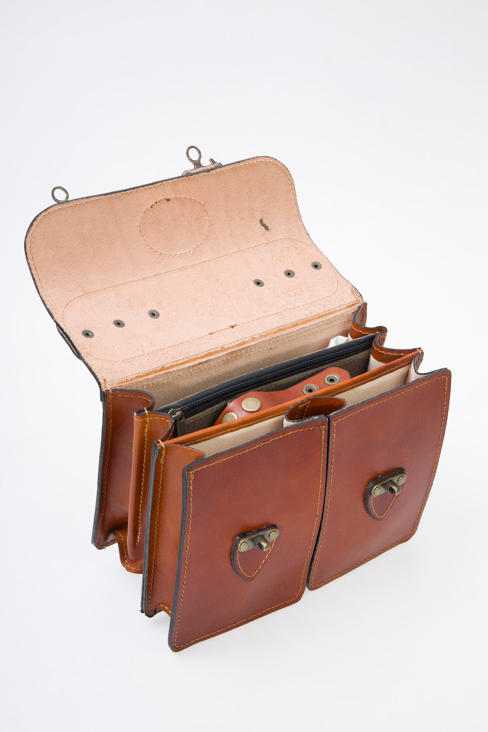 Classic leather handbag tan